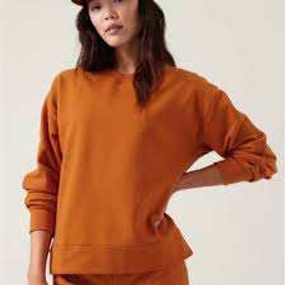 Athleta NEW Coaster Luxe Women Rust Sweatshirt Thumbholes MED Athleisure Cozy